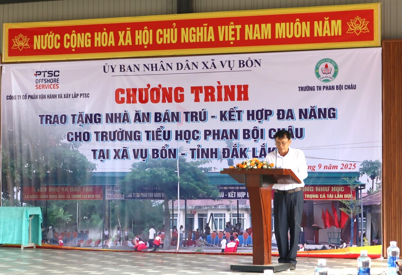 Đoàn Thanh niên POS trao tặng nhà ăn bán trú cho trường tiểu học vùng cao
