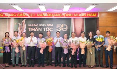 Tuyên dương các đơn vị tiêu biểu góp phần làm nên thành công chương trình kỷ niệm 50 năm thành lập Petrovietnam