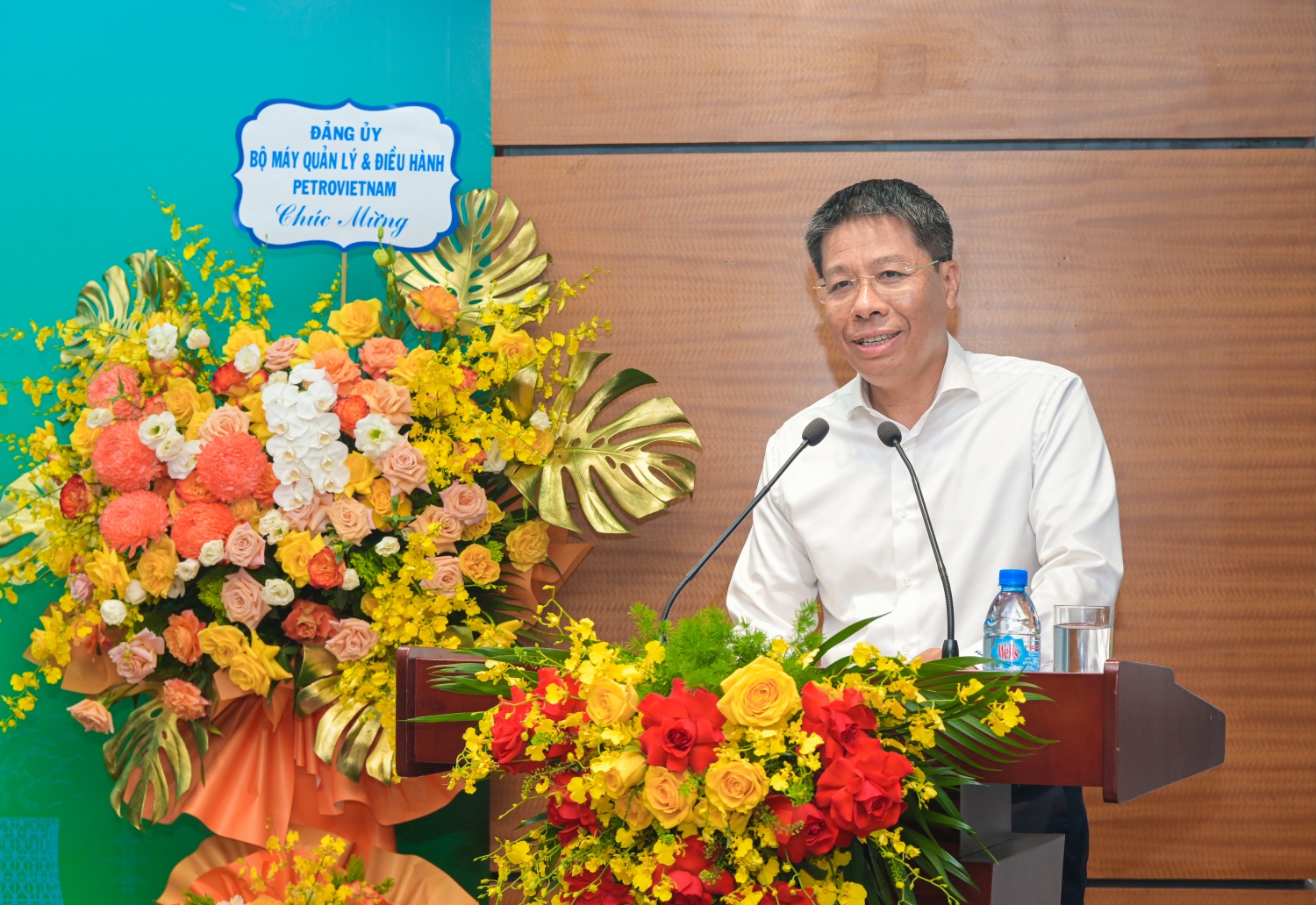 Tuổi trẻ BMQL&ĐH Petrovietnam: Xung kích, sáng tạo, khẳng định bản lĩnh trong nhiệm kỳ mới Tuổi trẻ BMQL&ĐH Petrovietnam: Xung kích, sáng tạo, khẳng định bản lĩnh trong nhiệm kỳ mới