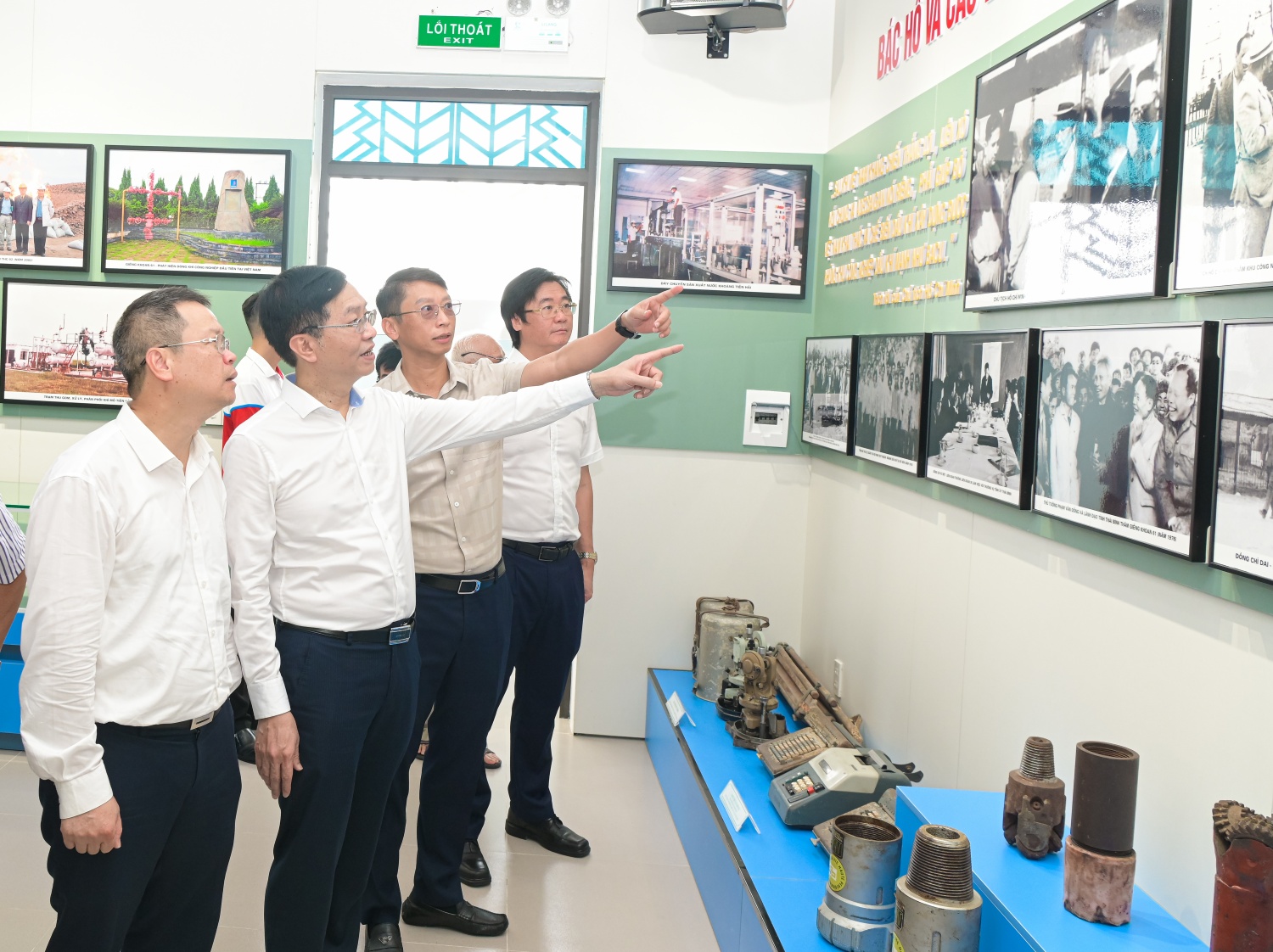 [Chùm ảnh] Khánh thành Khu lưu niệm Dầu khí Đồng bằng Sông Hồng