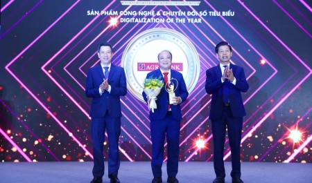 Đổi mới và sáng tạo, Agribank được vinh danh 3 giải thưởng Dịch vụ tài chính tiêu biểu năm 2025