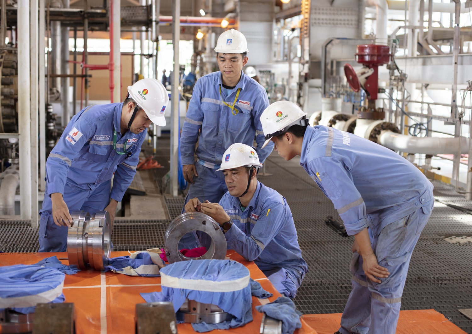 Khi dữ liệu trở thành sức mạnh: Câu chuyện từ Nhà máy Thông minh Đạm Cà Mau Khi dữ liệu trở thành sức mạnh: Câu chuyện từ Nhà máy Thông minh Đạm Cà Mau