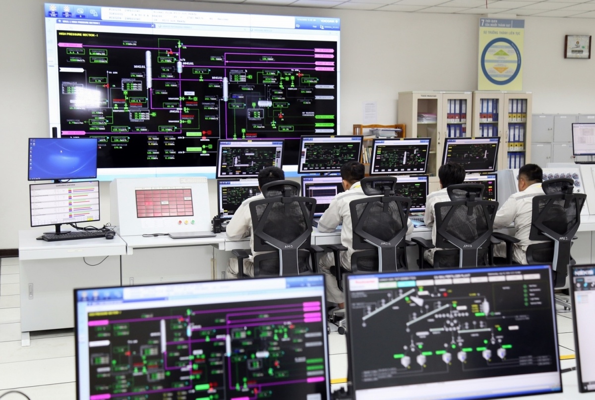 Khi dữ liệu trở thành sức mạnh: Câu chuyện từ Nhà máy Thông minh Đạm Cà Mau Khi dữ liệu trở thành sức mạnh: Câu chuyện từ Nhà máy Thông minh Đạm Cà Mau