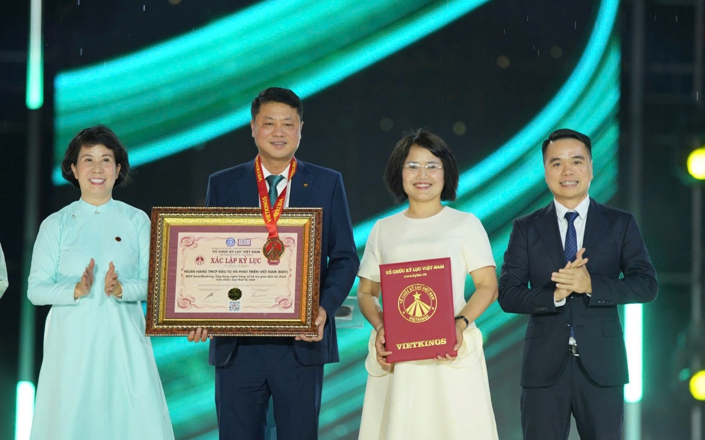 BIDV SmartBanking X lập kỷ lục Việt Nam