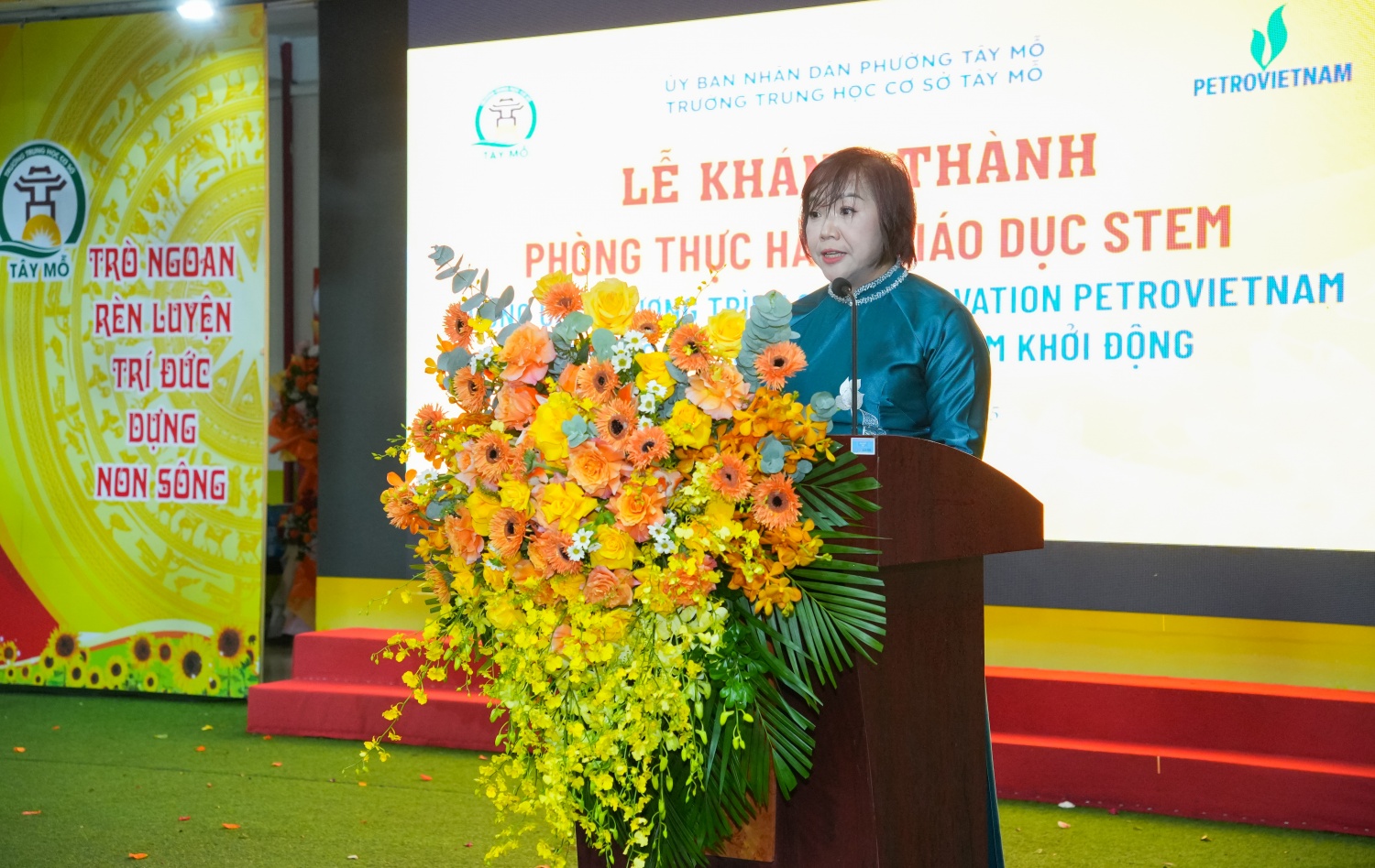 Khánh thành 2 phòng thực hành STEM tại THCS Tây Mỗ và Tây Mỗ 3