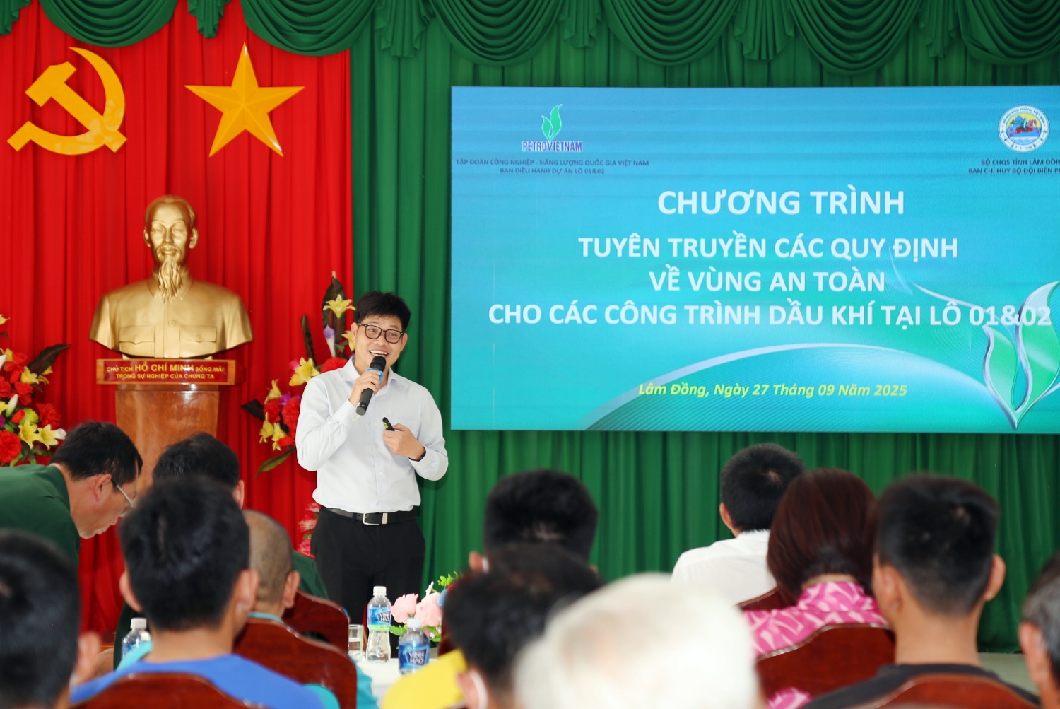 Tuyên truyền bảo vệ an ninh, an toàn công trình dầu khí tại Lô 01&02 Tuyên truyền bảo vệ an ninh, an toàn công trình dầu khí tại Lô 01&02
