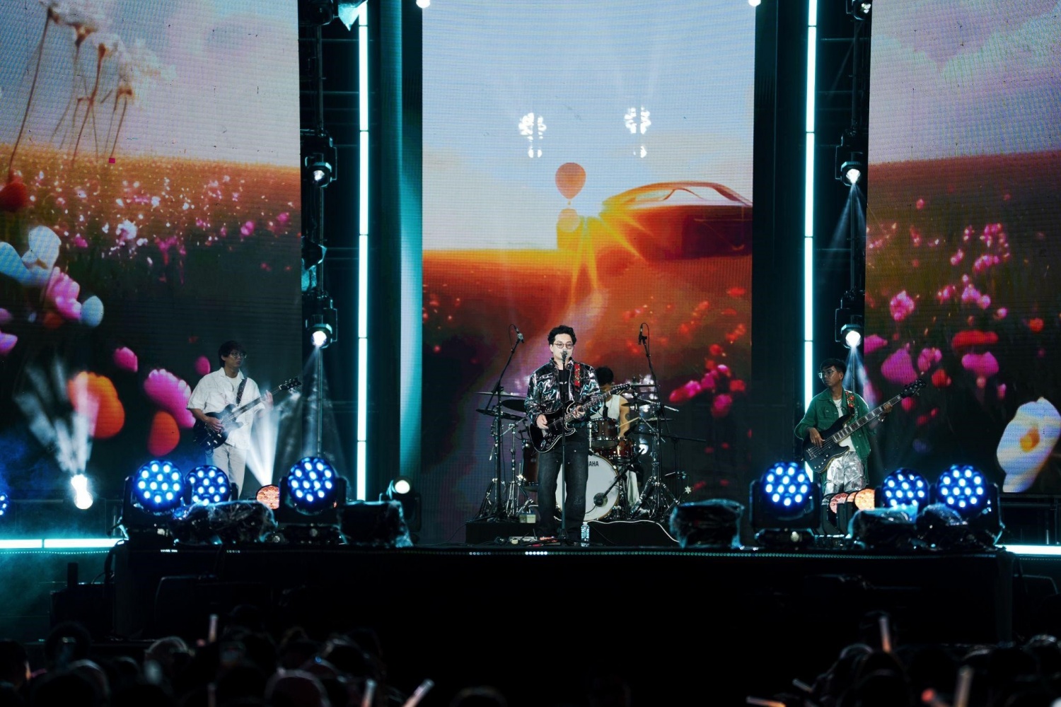 Hành trình bùng nổ cảm xúc của chuỗi sự kiện âm nhạc - công nghệ BIDV Music Festival Hành trình bùng nổ cảm xúc của chuỗi sự kiện âm nhạc - công nghệ BIDV Music Festival
