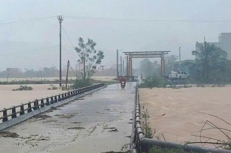 Bão số 10: Mưa lớn kéo dài ở Bắc Bộ và Bắc Trung Bộ, nhiều địa phương thiệt hại nặng nề