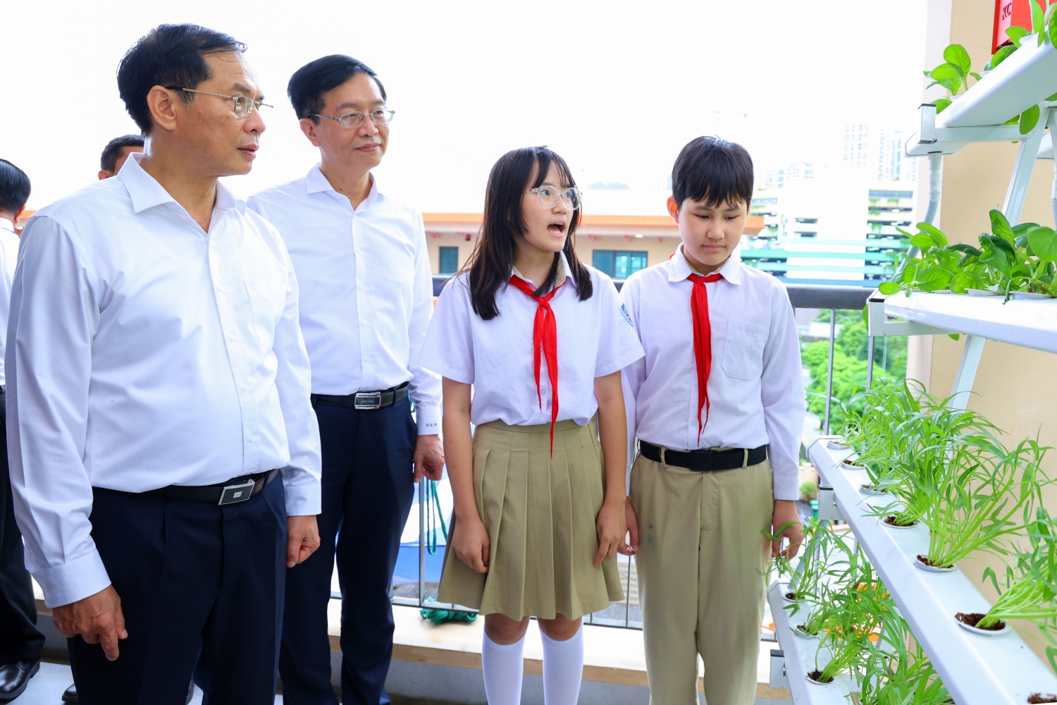 Petrovietnam tiên phong phát triển giáo dục STEM: Khánh thành 2 phòng học tại THCS Tây Mỗ và Tây Mỗ 3