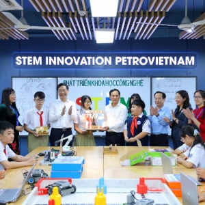 [VIDEO] Khánh thành 2 phòng thực hành STEM tại THCS Tây Mỗ và Tây Mỗ 3