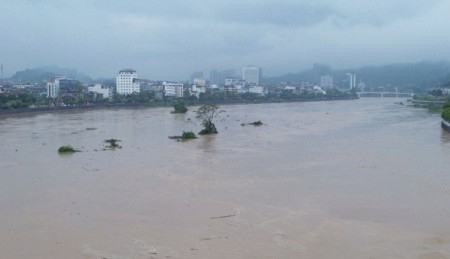 Cảnh báo lũ đặc biệt lớn trên sông Hồng, sông Mã