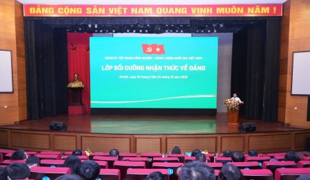 Đảng ủy Petrovietnam khai giảng Lớp bồi dưỡng nhận thức về Đảng tại Hà Nội