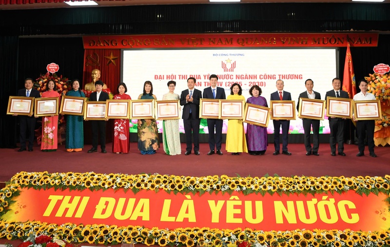 Đại hội Thi đua yêu nước ngành Công Thương lần thứ IV: Nâng phong trào thi đua lên tầm cao mới