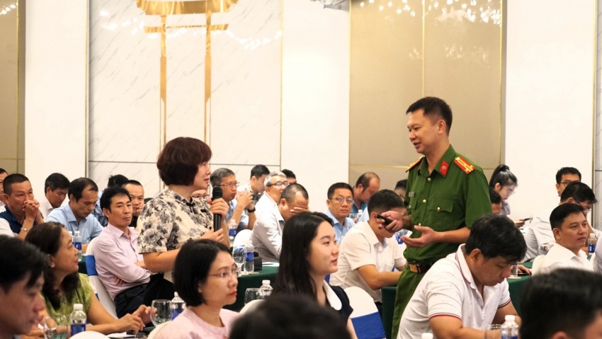 Petrovietnam tập huấn chuyên đề An toàn Môi trường & Phát triển bền vững Petrovietnam tập huấn chuyên đề An toàn Môi trường và Phát triển bền vững