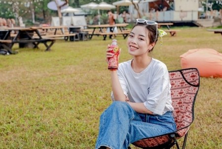 Gen Z “say yes” đồ uống sạch: Hành trình từ thảo mộc tự nhiên đến chuẩn 3 Không của Trà Thanh Nhiệt Dr Thanh