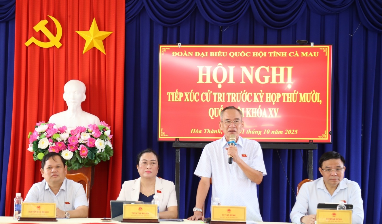 Đại biểu Quốc hội Lê Mạnh Hùng tham gia tiếp xúc cử tri tại Cà Mau trước Kỳ họp thứ 10, Quốc hội khóa XV