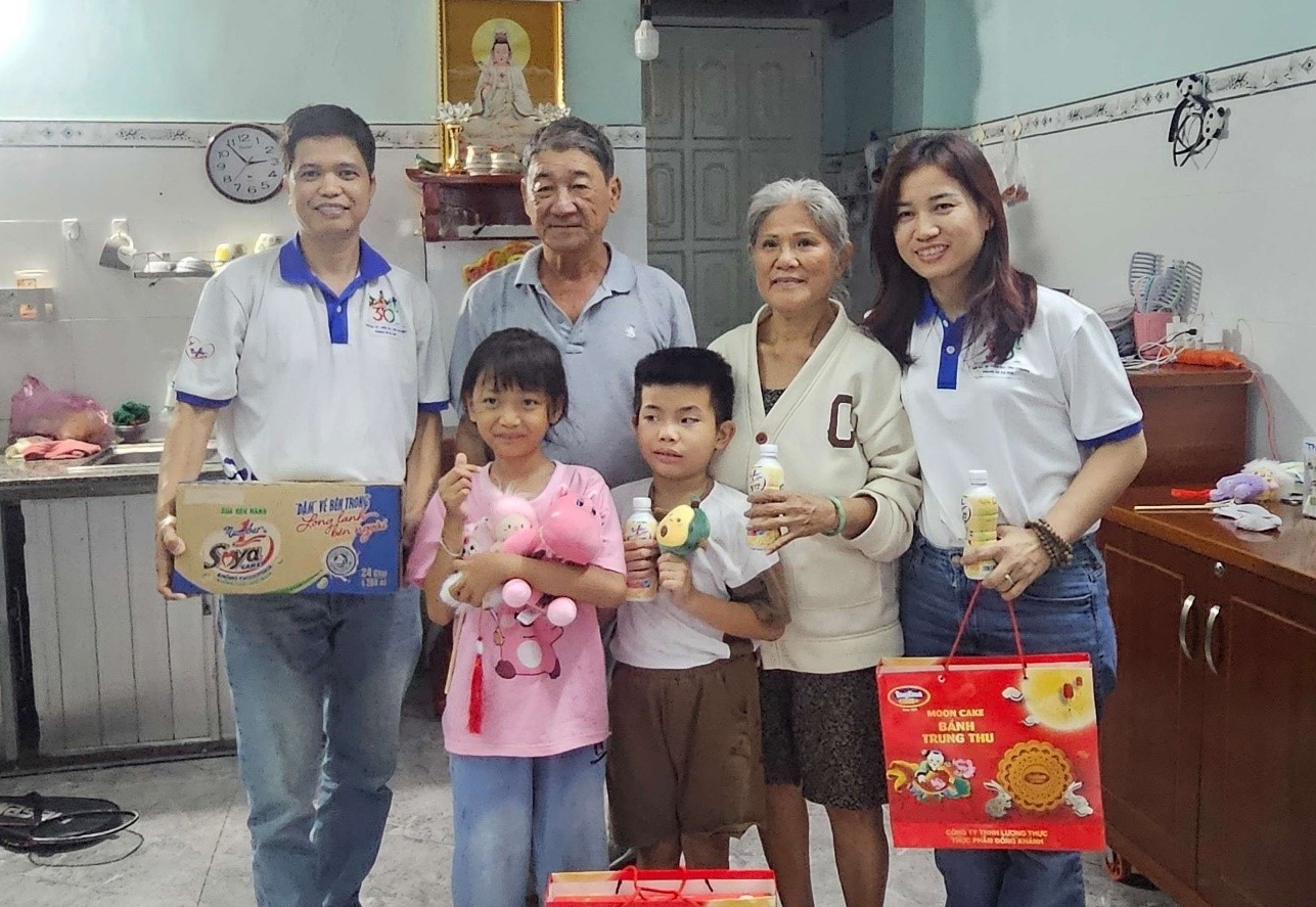 Tân Hiệp Phát thắp sáng Trung thu cho trẻ mồ côi do Covid-19