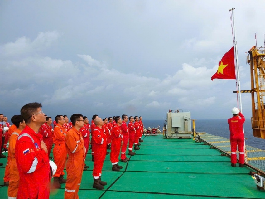 Tiếp lửa tự hào, phấn đấu hoàn thành xuất sắc nhiệm vụ SXKD cả năm 2025 Tiếp lửa tự hào, phấn đấu hoàn thành xuất sắc nhiệm vụ SXKD cả năm 2025