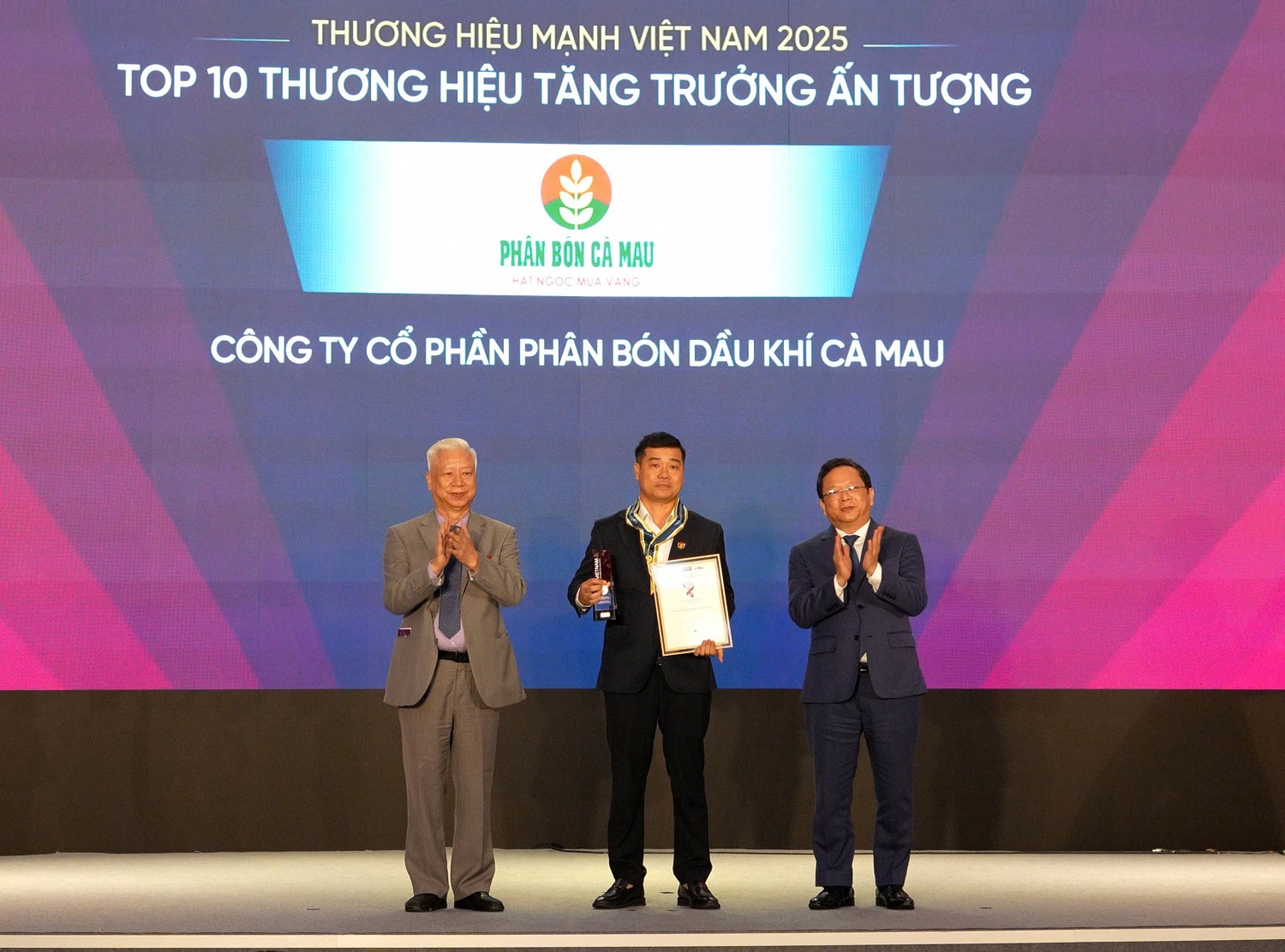 Petrovietnam dẫn đầu Top 10 Thương hiệu Mạnh Việt Nam