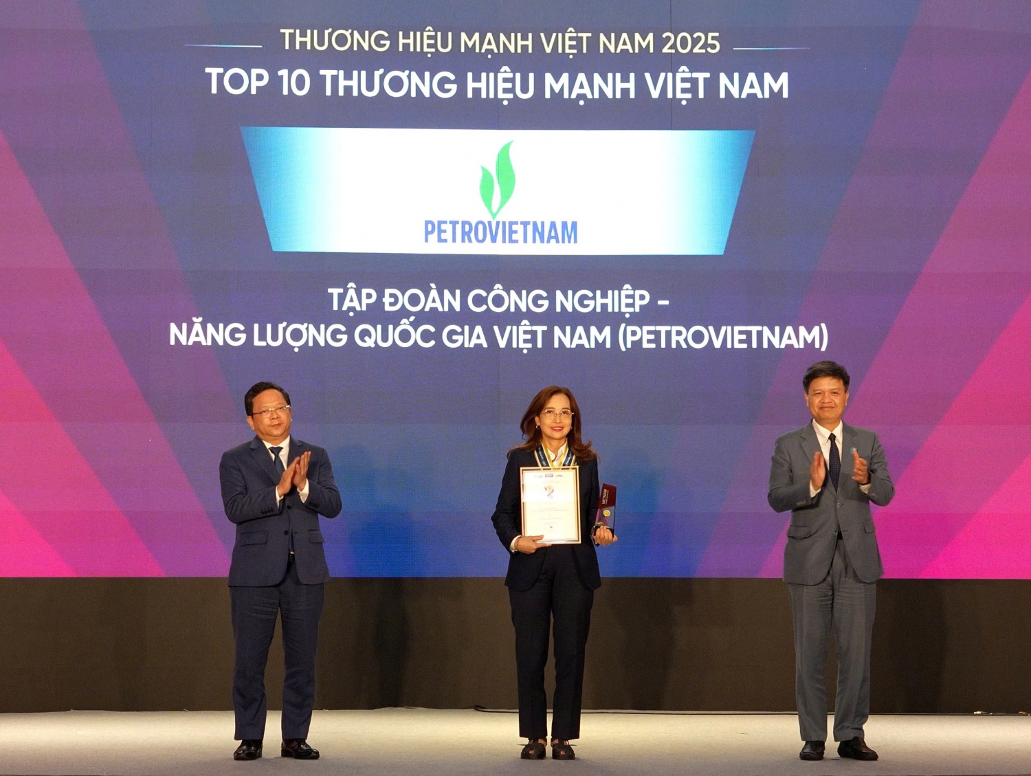 Petrovietnam dẫn đầu Top 10 Thương hiệu Mạnh Việt Nam
