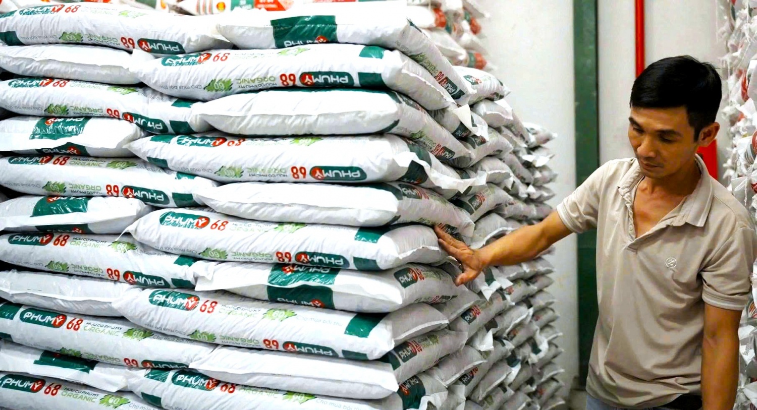 Sản phẩm mới từ nghiên cứu khoa học và đổi mới sáng tạo - Động lực tăng trưởng của Petrovietnam Sản phẩm mới từ nghiên cứu khoa học và đổi mới sáng tạo - Động lực tăng trưởng của Petrovietnam