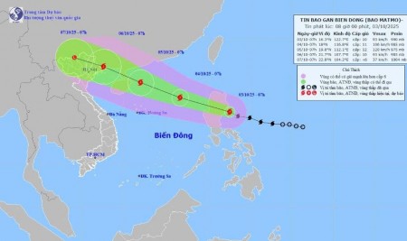 Bão số 11 (Matmo) tăng cấp rất nhanh, cường độ mạnh khi vào vịnh Bắc Bộ
