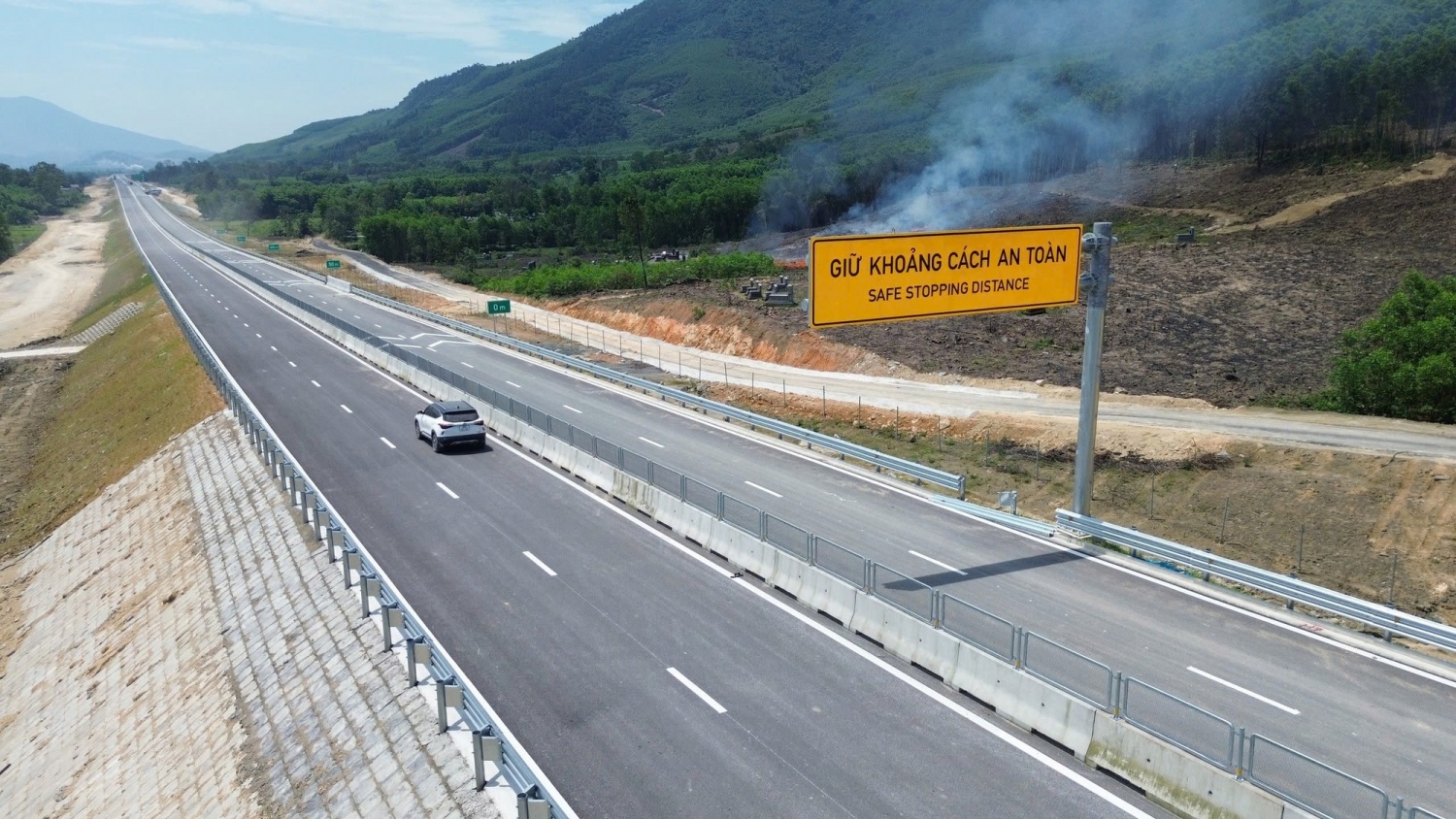 9 tháng đầu năm 2025, đưa vào khai thác 455 km đường bộ cao tốc