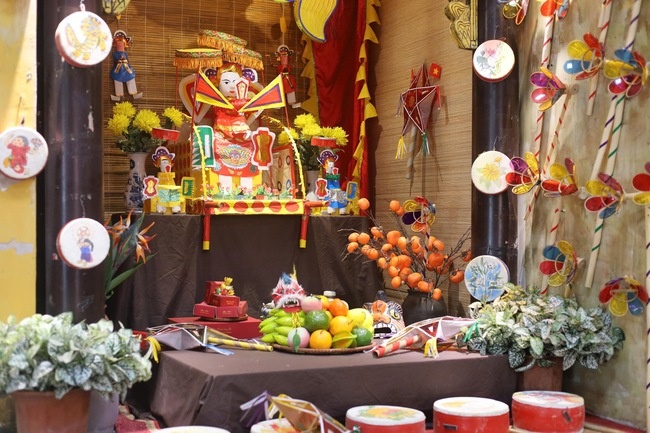 Trung thu - Trăng vẫn tròn, người đã khác Trung thu - Trăng vẫn tròn, người đã khác