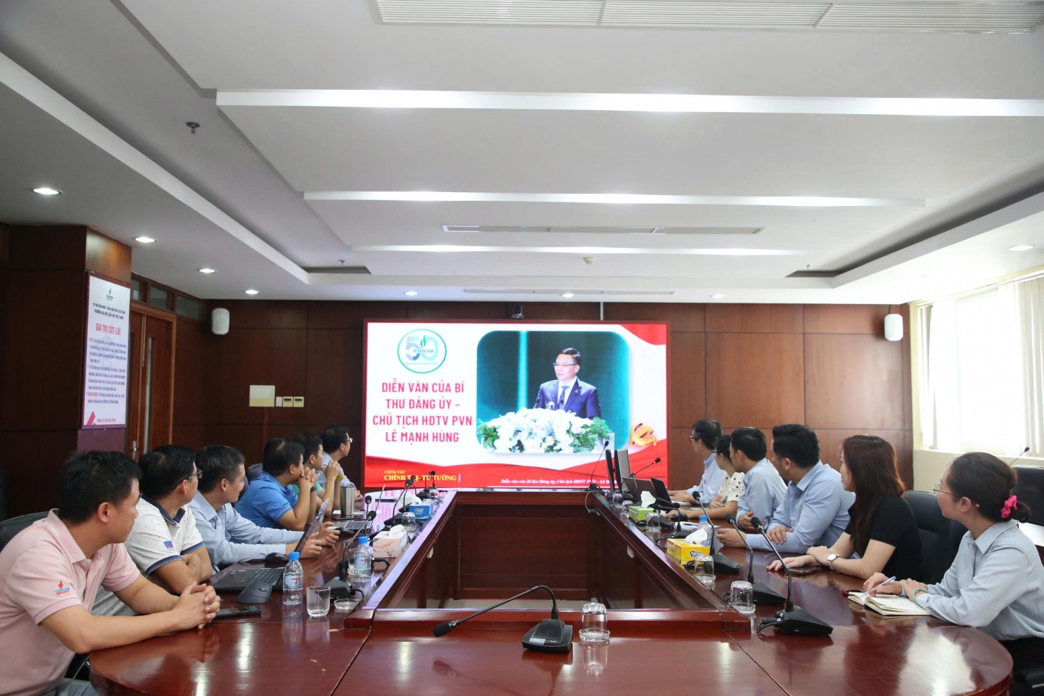 Đảng bộ Nghiên cứu Khoa học và Đào tạo đổi mới sinh hoạt chi bộ theo hướng thiết thực, hiệu quả