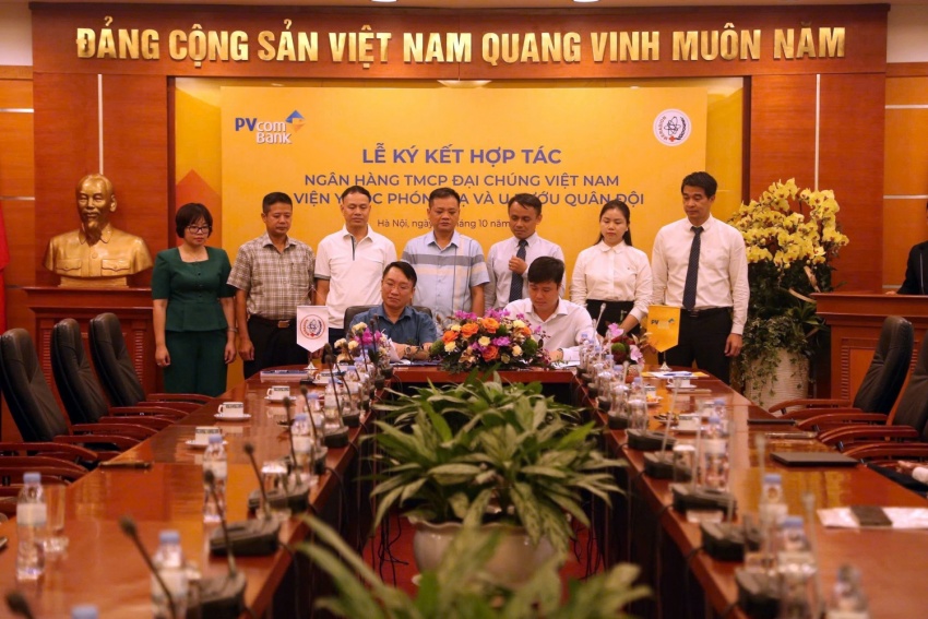 PVcomBank hợp tác với Viện Y học Phóng xạ và U bướu Quân đội thúc đẩy chuyển đổi số trong y tế quân đội