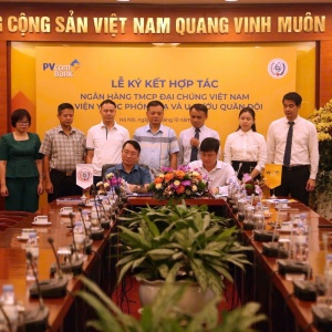 PVcomBank hợp tác với Viện Y học Phóng xạ và U bướu Quân đội thúc đẩy chuyển đổi số trong y tế quân đội