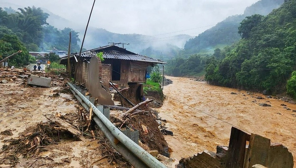 Chủ động ứng phó nguy cơ mưa lũ, lũ quét, sạt lở đất do ảnh hưởng của bão số 11