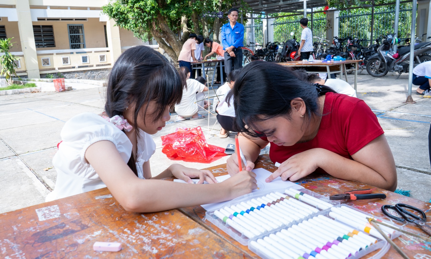 Đoàn Thanh niên PVPGB tặng 200 phần quà Trung thu cho thiếu nhi xã An Lạc Thôn
