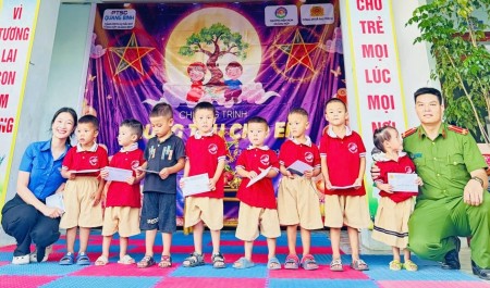 PTSC Quảng Bình mang Tết Trung thu yêu thương đến với trẻ thơ