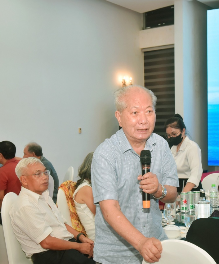 Hội Dầu khí Vũng Tàu gặp mặt kỷ niệm 50 năm thành lập Petrovietnam: Tự hào nửa thế kỷ phát triển và cống hiến đầy xúc động Tiếp lửa truyền thống - Vững bước tương lai