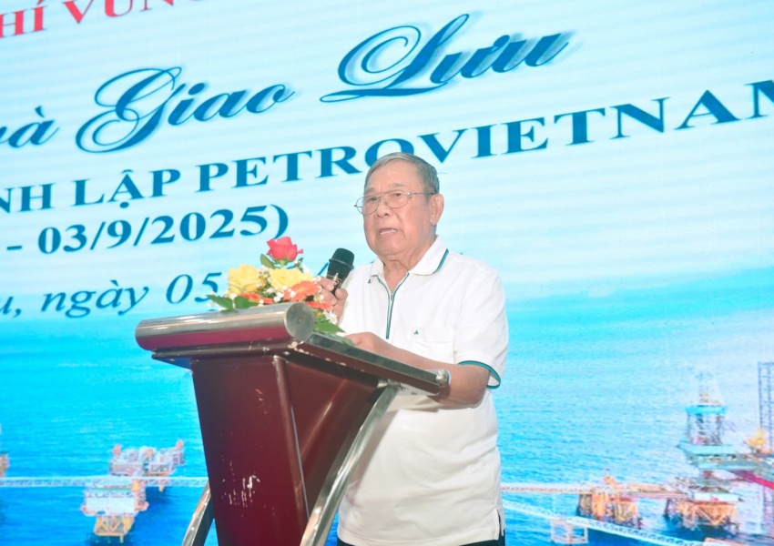 Hội Dầu khí Vũng Tàu gặp mặt kỷ niệm 50 năm thành lập Petrovietnam: Tự hào nửa thế kỷ phát triển và cống hiến đầy xúc động Tiếp lửa truyền thống - Vững bước tương lai