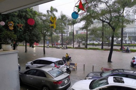 Thông tin nhanh về tình trạng ngập úng tại Hà Nội