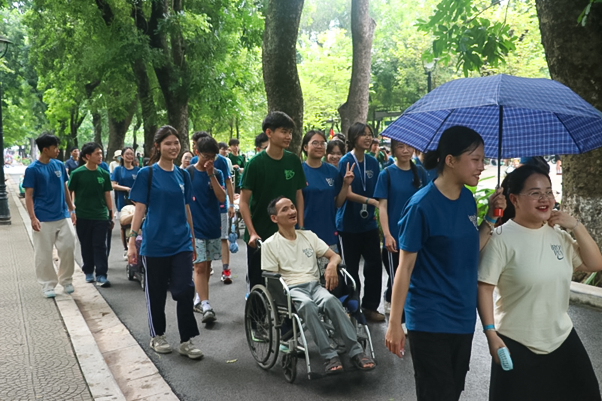 Runners tham gia chạy với cự ly 800m tại công viên Thống Nhất