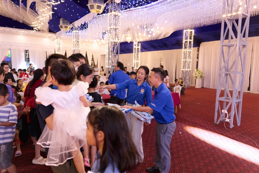 PTSC Thanh Hóa: Tết Trung thu 2025 – Tết của tình thân, Tết của sum vầy PTSC Thanh Hóa: Tết Trung thu 2025 - Tết của tình thân, Tết của sum vầy