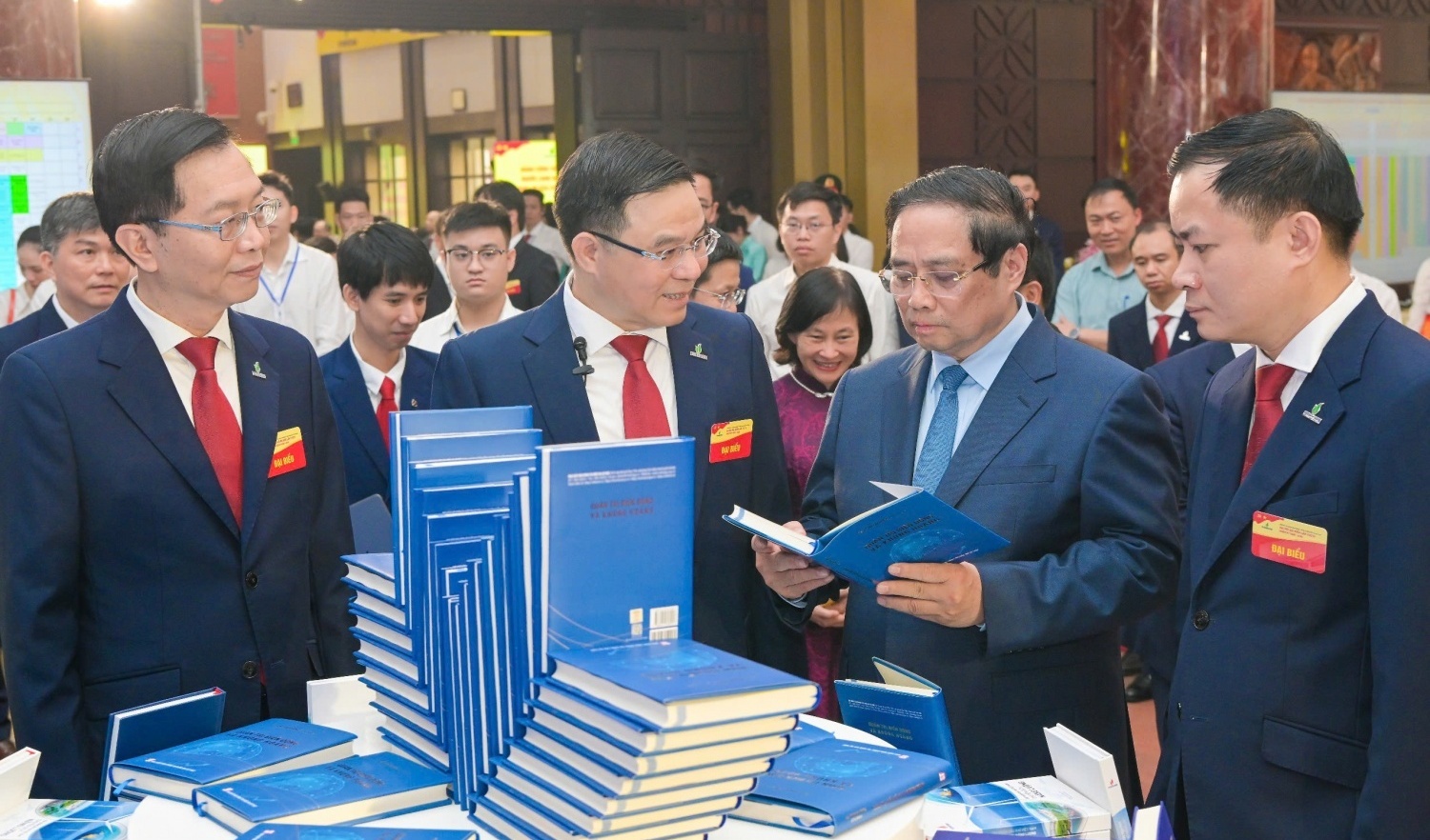 “Quản trị Biến động và Khủng hoảng” được vinh danh top 10 sách hay do doanh nhân viết năm 2025