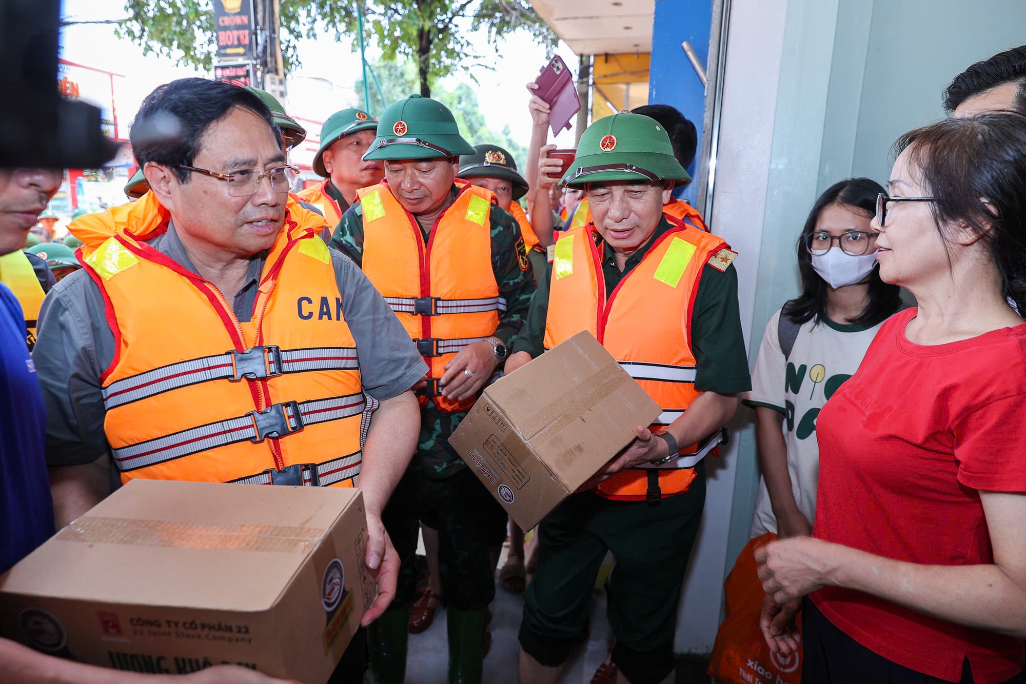 Thủ tướng Phạm Minh Chính tới Thái Nguyên thăm hỏi người dân, chỉ đạo khắc phục hậu quả mưa lũ