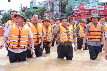 Thủ tướng Phạm Minh Chính tới Thái Nguyên thăm hỏi người dân, chỉ đạo khắc phục hậu quả mưa lũ