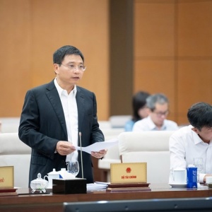 Sửa đổi Luật Giá: Đẩy mạnh phân cấp, kiểm soát thị trường và nâng cao kỷ luật