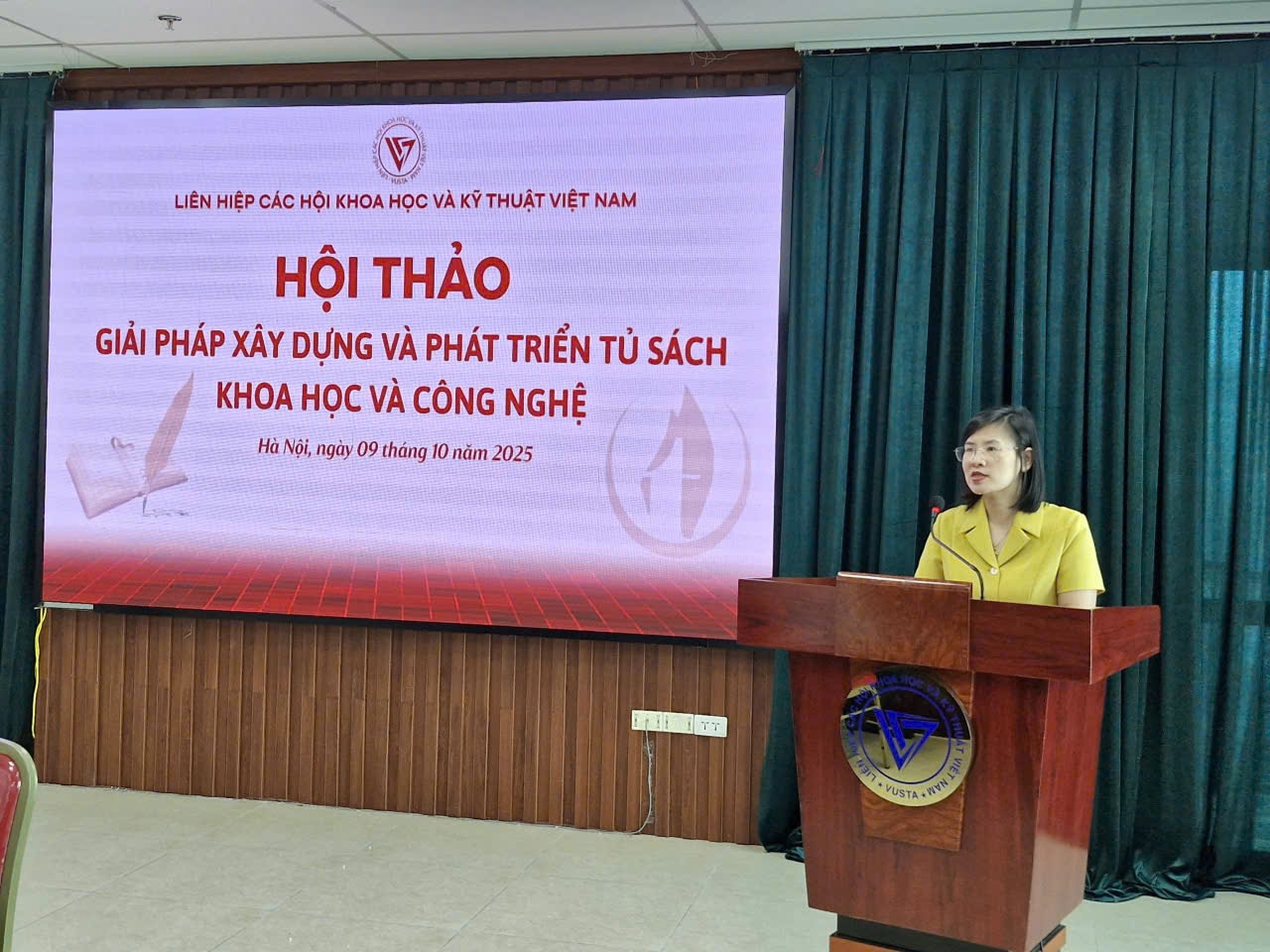 Tủ sách khoa học - công nghệ: Nền tảng tri thức cho thời kỳ đổi mới sáng tạo