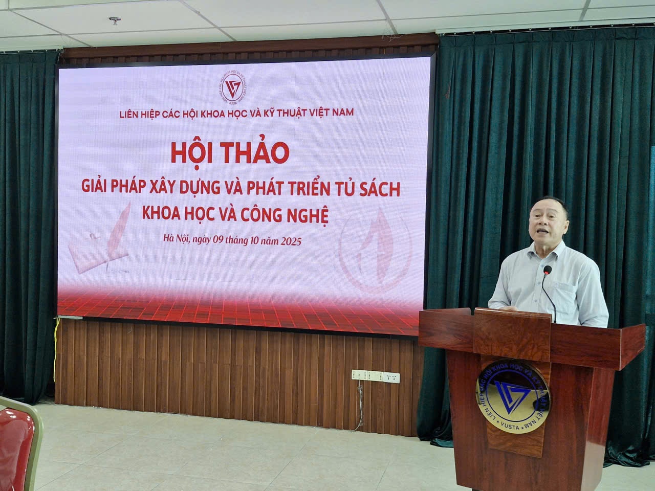 Tủ sách khoa học - công nghệ: Nền tảng tri thức cho thời kỳ đổi mới sáng tạo