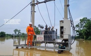 PC Thái Nguyên nỗ lực khôi phục cấp điện sau ngập lụt do hoàn lưu bão số 11