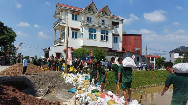 Bắc Ninh huy động tổng lực chống lũ, chăm lo đời sống cho người dân