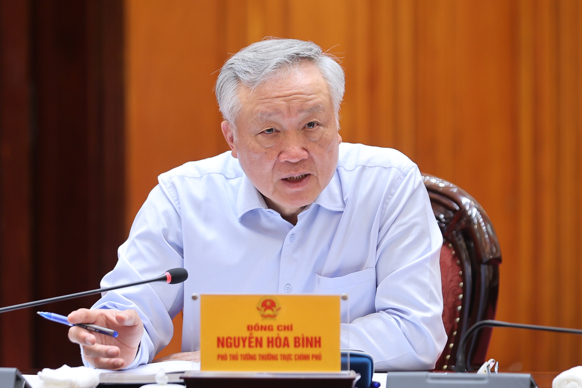 Thủ tướng chủ trì họp Thường trực Chính phủ: Triển khai ngay nhiều giải pháp cấp bách khắc phục hậu quả bão lũ- Ảnh 4.