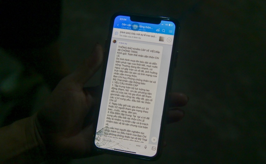 Bắc Ninh: Theo chân người dân trắng đêm cứu đê trước cơn lũ lịch sử