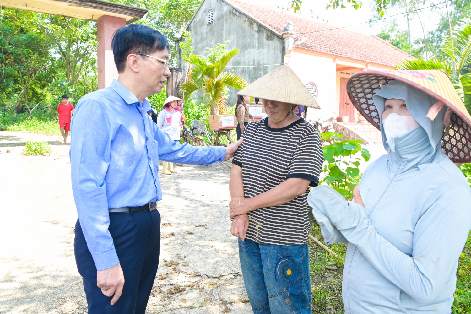 Petrovietnam hỗ trợ tỉnh Thái Nguyên khắc phục hậu quả của cơn bão số 11
